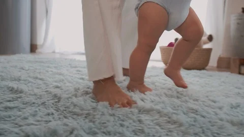 Baby at home first steps Video stock 104619465
