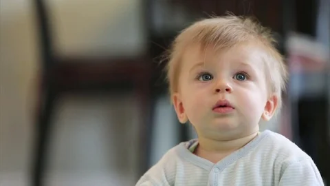 Baby staring off into the distance Stock-Footage 71801641