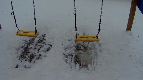 Baby swing in the park Video stock 71237282