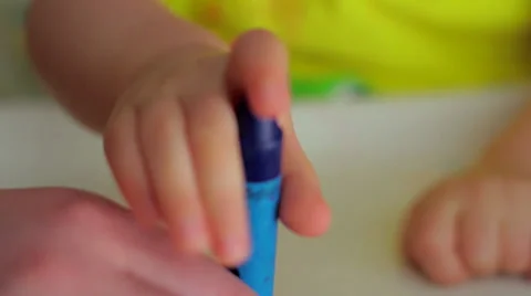 Baby taking Crayon.mp4 Video stock 24289049