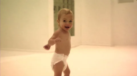 Baby walking Stock Footage 43694889
