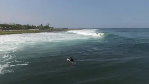Back to beach after surfing Stock Footage 130957492