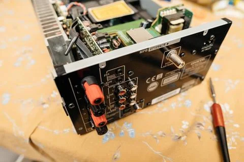 Back Panel of Onkyo Amplifier Showing Connection Ports Stock-Fotos