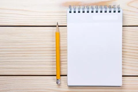 Back to school. Blank note pad, notebook with pen and glasses Stock-Fotos