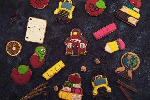 Back to school gingerbreads Back to school gingerbreads cookies on a dark ... Stock Photos