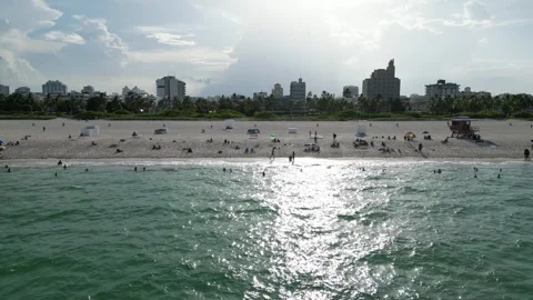 Back to society in Miami Beach 스톡 동영상 246724096