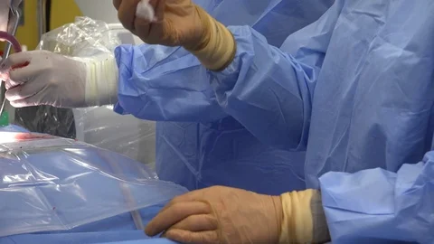 Back Surgery or Minimally Invasive Spine Surgery 5 動画素材 107048644