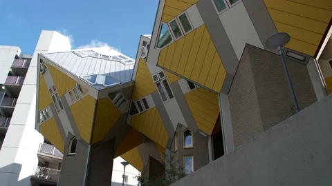 Back view particular cube houses in the center of Rotterdam. Video 4K 库存影片 221019859