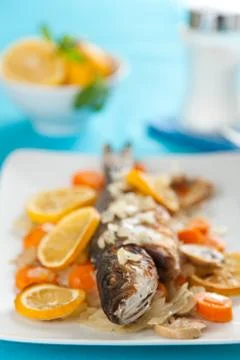 Backed seabass Stock-Fotos