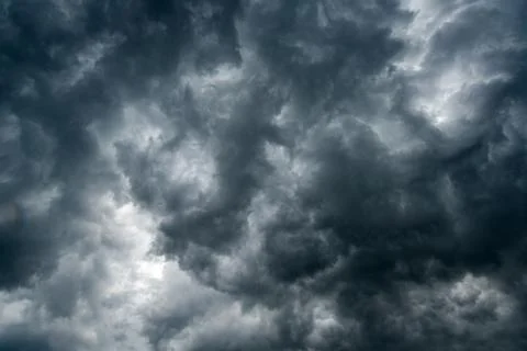Background of dark clouds before a thunder-storm Stock-Fotos