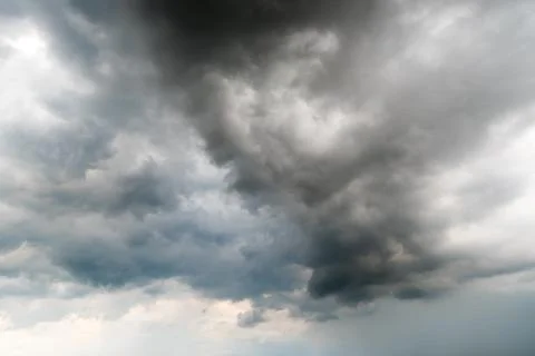 Background of dark clouds before a thunder-storm 库存照片