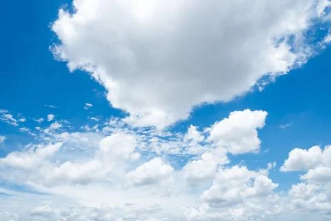 Background of dark clouds before a thunder-storm Stock-Fotos