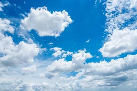 Background of dark clouds before a thunder-storm Stock-Fotos
