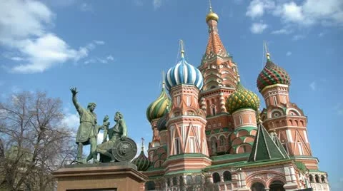 Background Of The Monument And The Old Cathedral 스톡 동영상 11022989