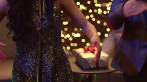 Background performers singing and dancing Stock-Footage 136336442