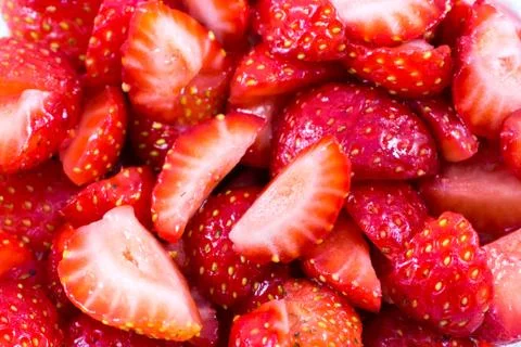 Background of sliced strawberries Foto stock