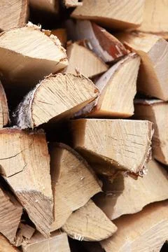 Background from stack of firewood from birch tree, for heating house, stacked Foto stock