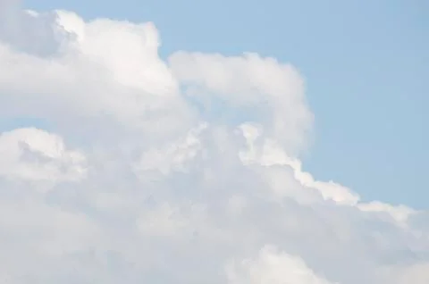Background summer sky. Blue background. blue sky background with tiny clouds Foto stock