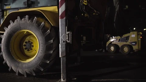 Backhoe is raising dipper arm Stockbeeldmateriaal 91494958