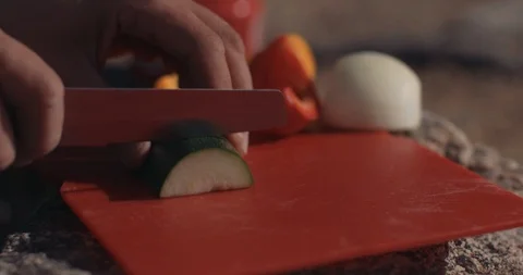 Backpacker Cutting Food 스톡 동영상 105268807