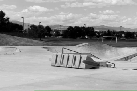 Backside 180 over barrier-timelapse 動画素材 193896