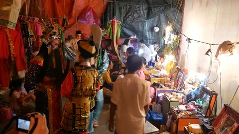 Backstage Chinese opera in Thailand Stock Footage 107904596