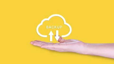 Backup files and data on internet with cloud storage technology that sync a.. 스톡 사진