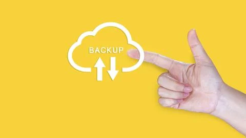 Backup files and data on internet with cloud storage technology that sync a.. 스톡 사진