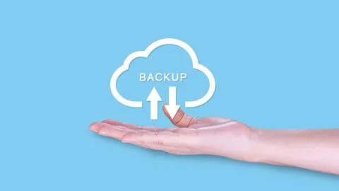 Backup files and data on internet with cloud storage technology that sync a.. 스톡 사진