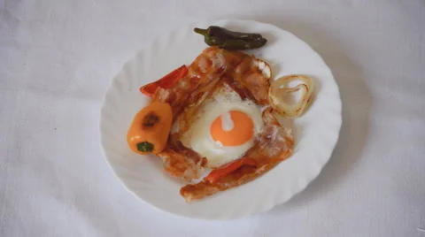 Bacon and Egg Breakfast Eaten Vídeo Stock 47170940
