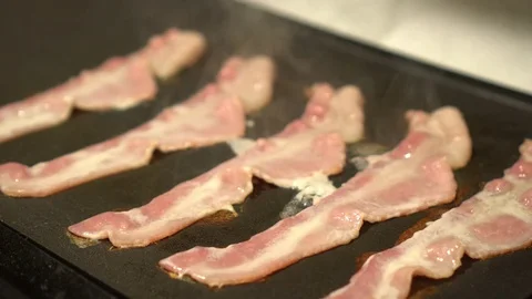 Bacon Cooking On Griddle Видео 84800269