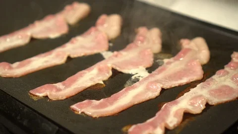 Bacon Cooking On Griddle Видео 84800290
