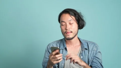 Bad mobile phone message, Bad news of the day. Stock Footage 94140307