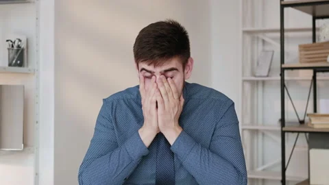 Bad offer boring interview business man facepalm Video stock 220922345