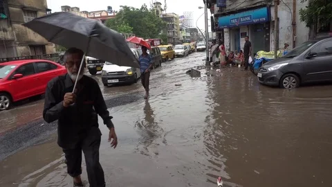 Bad roads in Kolkata Stock Footage 77664254