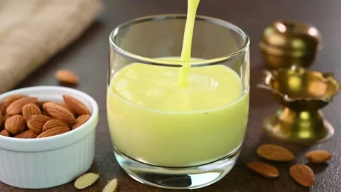 Badam drink 動画素材 240073701