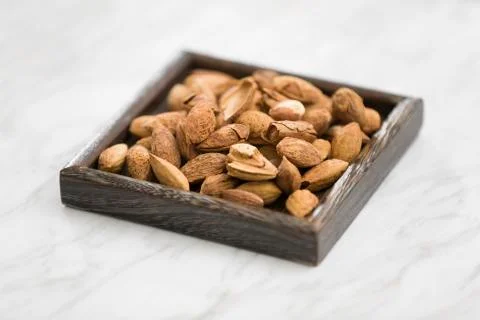 Excessive consumption of almonds causes constipation and weight gain -  TimesKuwait