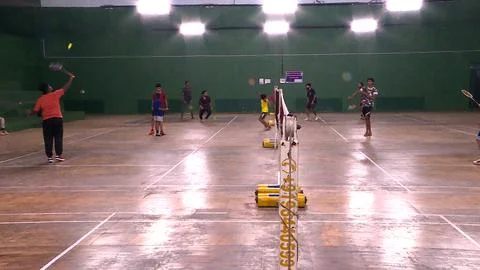 Badminton court with a net for practice. Foto stock