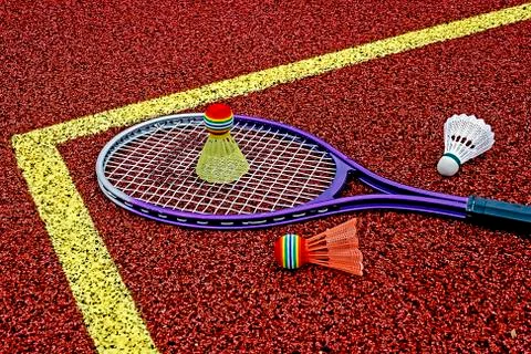 Badminton shuttlecocks &amp; racket-5 Stock Photos