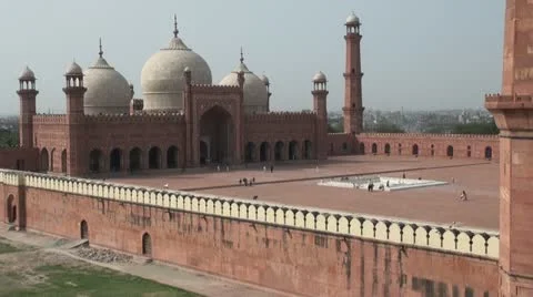 Badshahi mosque in Lahore, Pakistan Stock Footage
