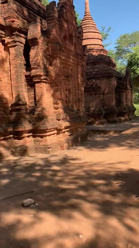 Bagan, Myanmar - 2019/12/02 : Temple Видео 343736328