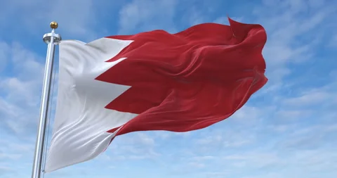 Bahrain flag with flagpole waving in rolling clouds looping, 4K (Perfect Loop) 库存影片 277292499