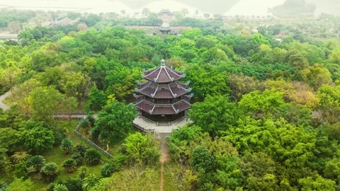 Bai Dinh Pagoda Downward  Pull-in Aerial Vídeos de archivo 334103953