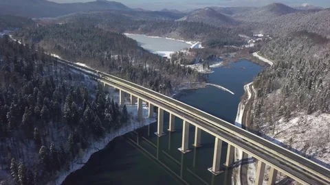 Bajer Lake in winter time 動画素材 101584630