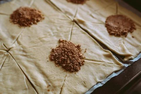 Bake craft rolls with cinnamon and sugar Stock-Fotos