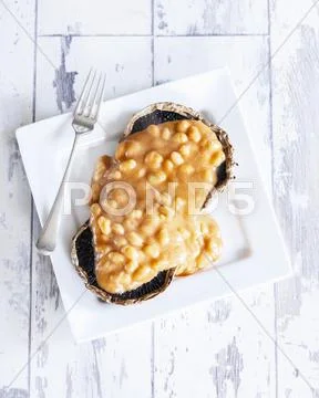 Baked Beans With Cheese (England)