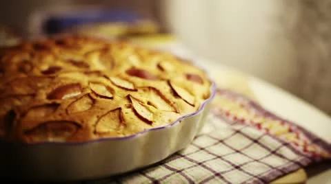 Baked charlotte 動画素材 10751415