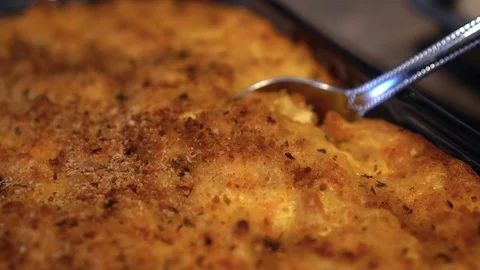 Baked macaroni and cheese 스톡 동영상 93192009