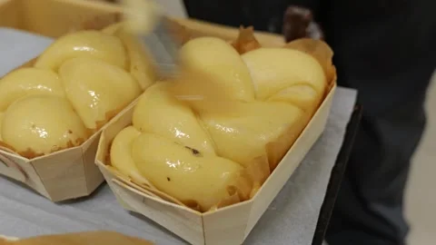 Baker Glazing Braided Brioche With Egg Wash 스톡 동영상 336395588