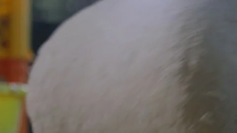 Baker Hands Kneading Dough  Vidéo 89576053